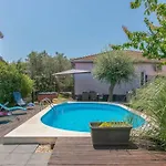 House Pelini Hébergement de vacances