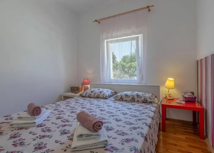 House Pelini * פולה