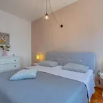 House Pelini * Pula
