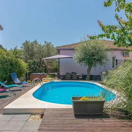 House Pelini Holiday home