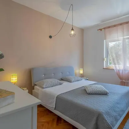 Сasa de vacaciones House Pelini